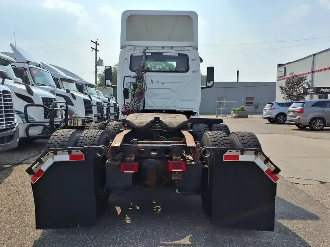 2019 NAVISTAR INTERNATIONAL LT625 DAYCAB T/A