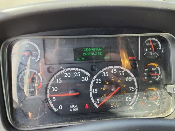 2019 FREIGHTLINER/MERCEDES M2 106