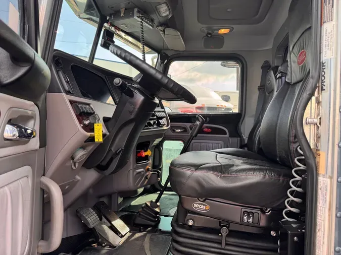 2023 Peterbilt 3893ec70df1622b522b4604c5ec5f3ae990