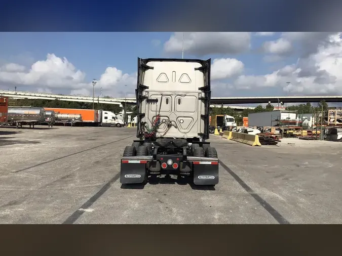 2024 Freightliner Cascadia 1263ec8ba7c31b4a9dfab37a83fec4952f6