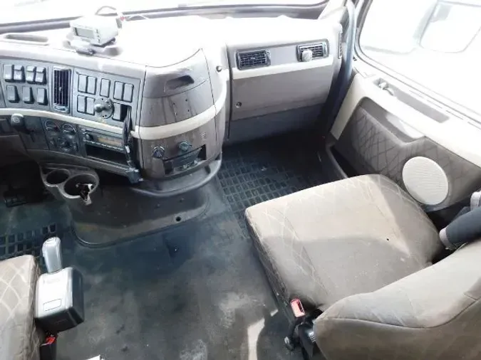 2015 Volvo VNL