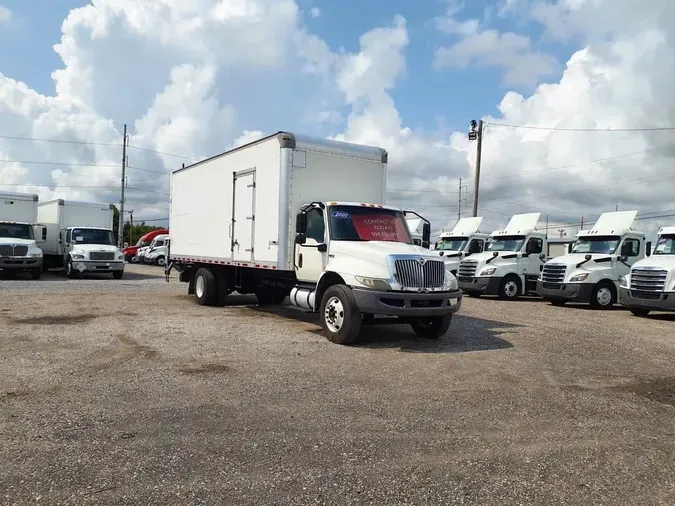 2020 NAVISTAR INTERNATIONAL MV607 (4X2)
