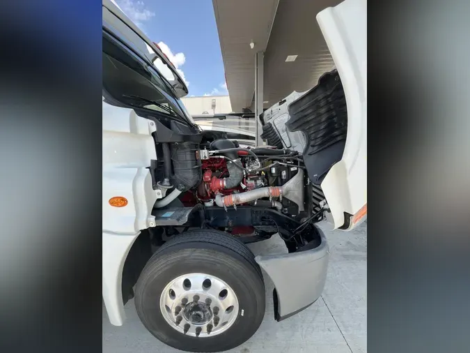 2020 Freightliner Cascadia
