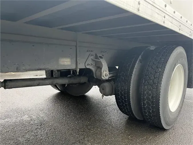 2015 HINO 268A