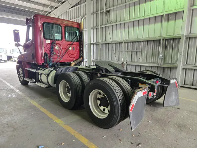 2017 FREIGHTLINER/MERCEDES CASCADIA 125