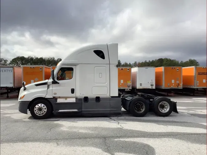 2021 Freightliner Cascadia