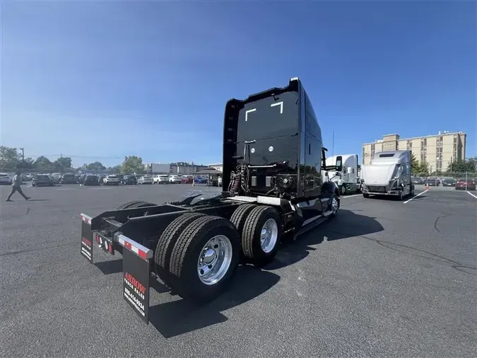 2021 KENWORTH T680