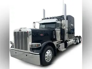 2022 Peterbilt 389