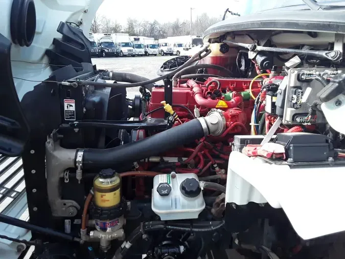 2018 FREIGHTLINER/MERCEDES M2 106