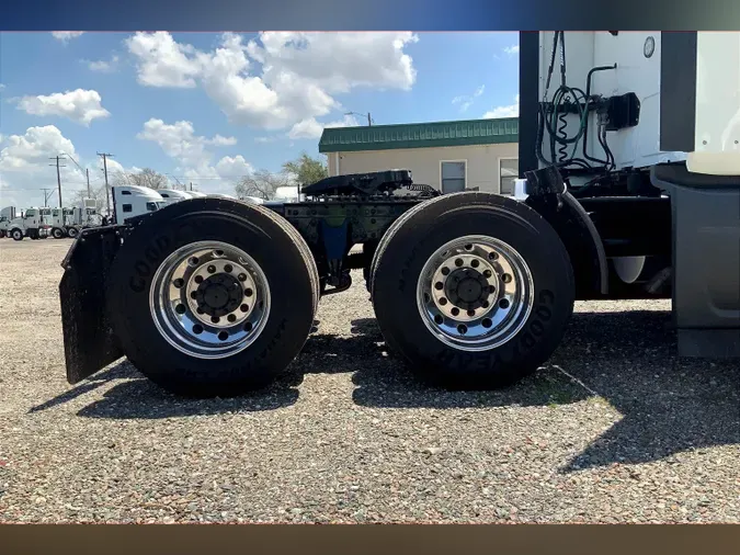 2022 INT LT625 6x4
