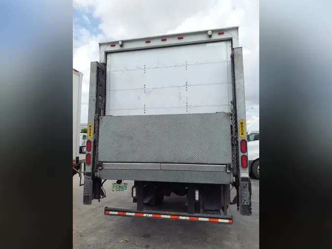 2020 FREIGHTLINER/MERCEDES M2 106