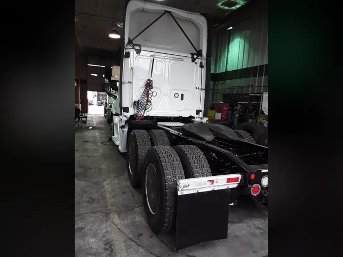 2019 FREIGHTLINER/MERCEDES NEW CASCADIA PX12664