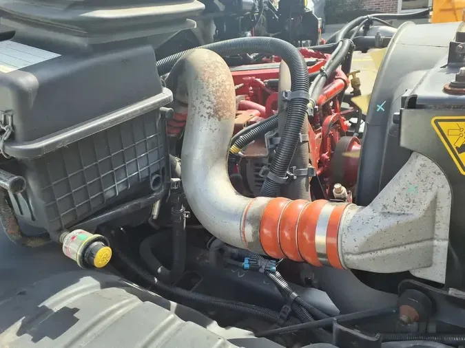 2019 NAVISTAR INTERNATIONAL MV607 (4X2)