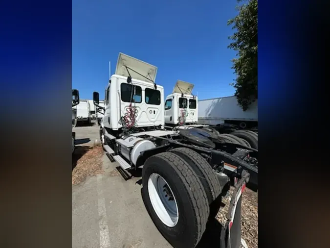 2020 FREIGHTLINER NEW CASCADIA 116