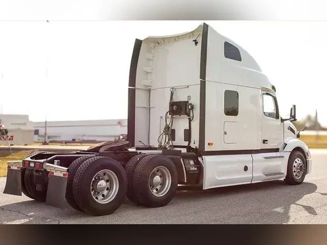 2022 PETERBILT 579