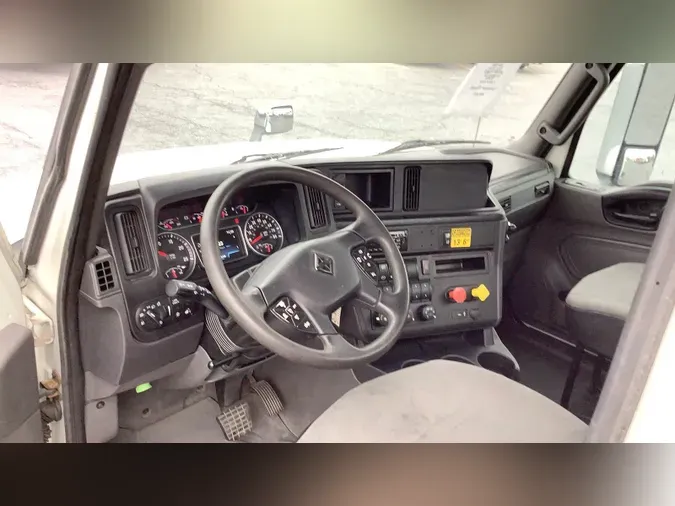 2018 International LT3ef3c61c7b7d3b463e7960611d60d7e9