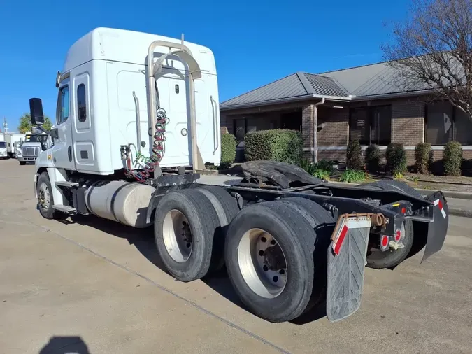 2020 FREIGHTLINER/MERCEDES CASCADIA 125