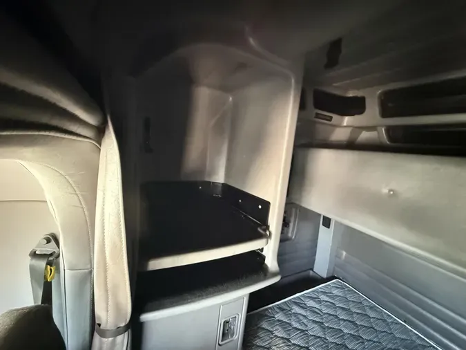 2020 Peterbilt 389