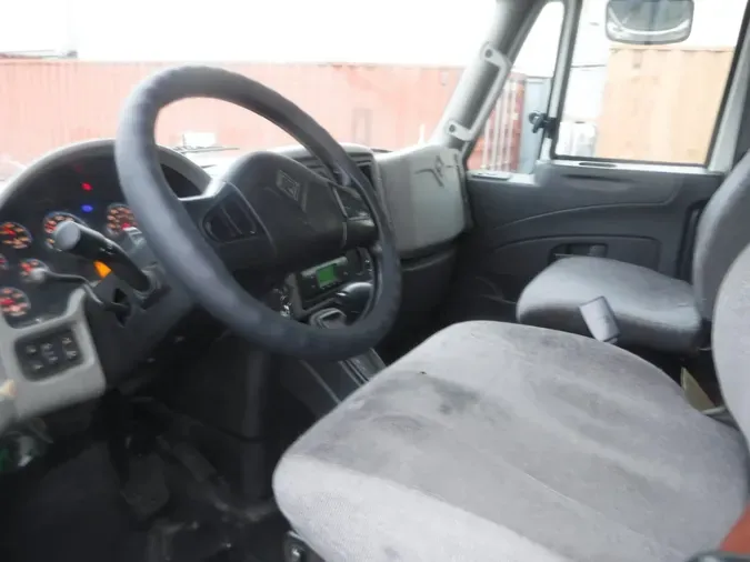 2017 NAVISTAR INTERNATIONAL 4300