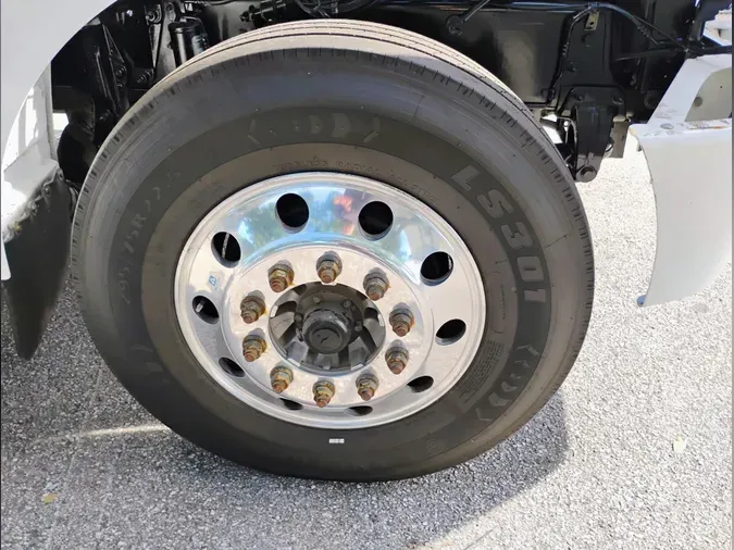 2020 Peterbilt 337