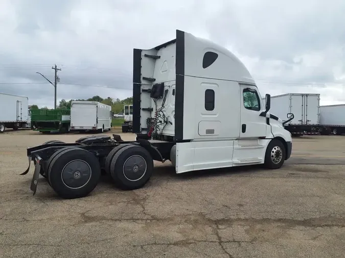 2019 FREIGHTLINER NEW CASCADIA PX12664