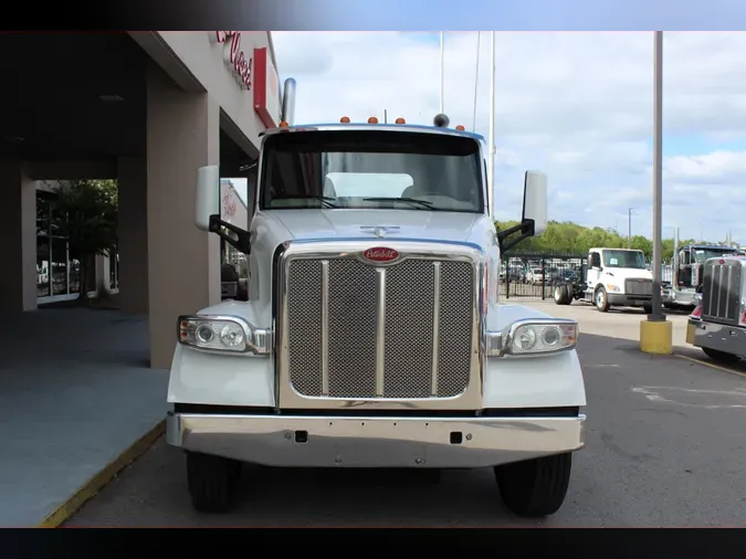 2019 Peterbilt 567