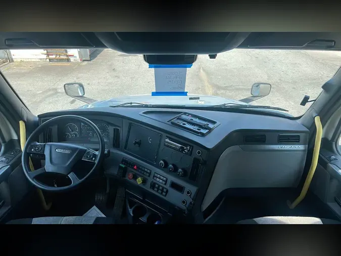 2022 Freightliner Cascadia 1263f0e08300bd230aa8573c98785b5cc25