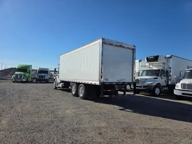 2019 FREIGHTLINER/MERCEDES M2 106