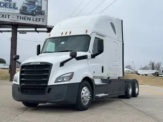 2022 FREIGHTLINER Cascadia 126