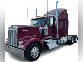 2021 Kenworth W900L