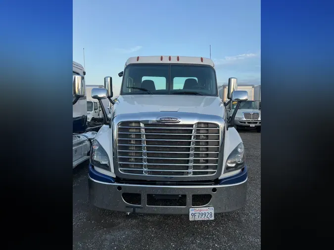 2018 FREIGHTLINER/MERCEDES CASCADIA 125