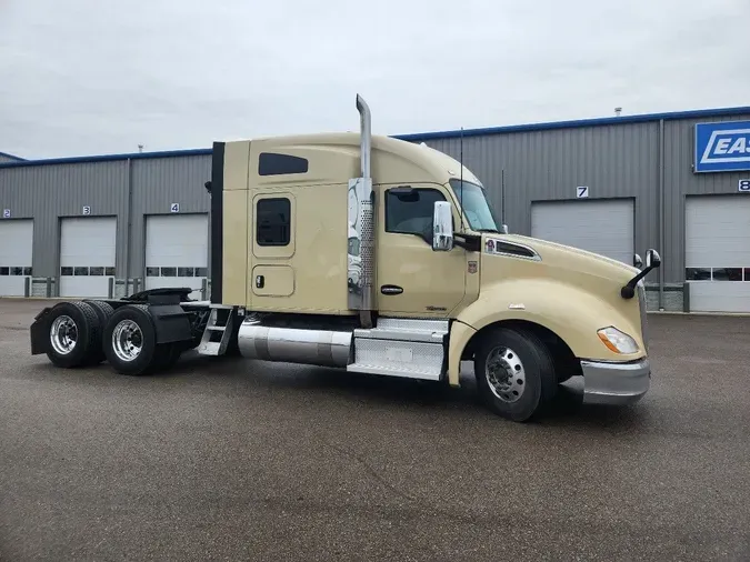 2021 KENWORTH T680