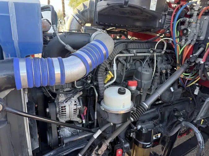 2020 Peterbilt 5793f1948d68479ff80402cf5f5511ae624