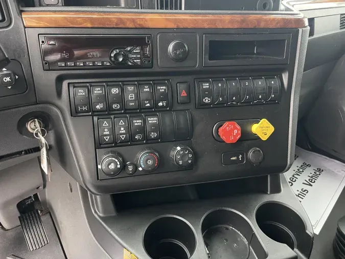 2020 International LT625