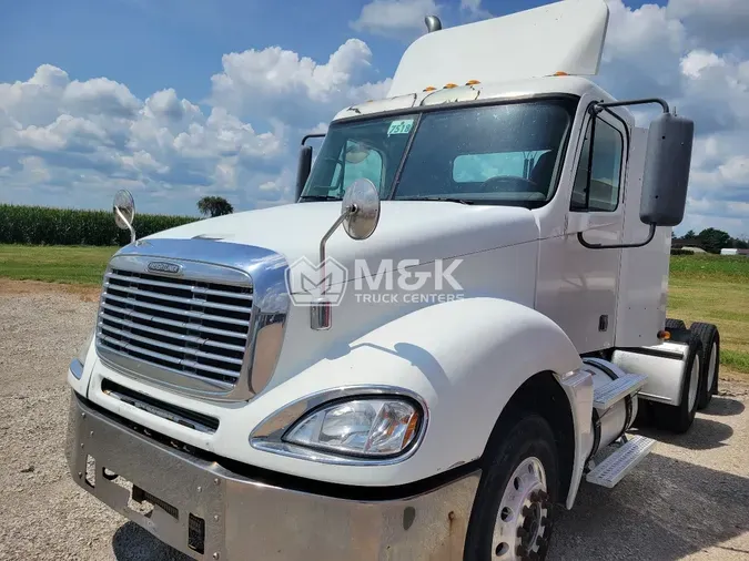 2005 FREIGHTLINER Columbia