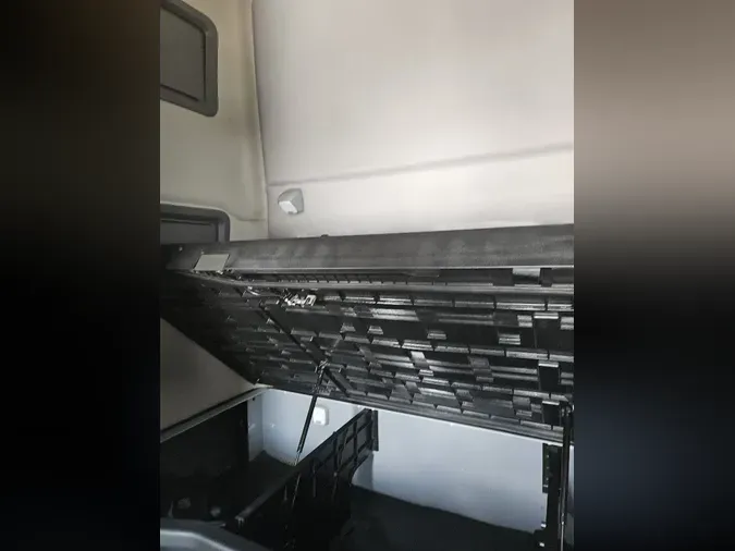 2020 VOLVO VNL64T760