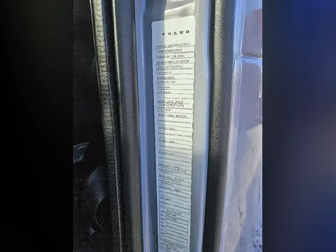 2024 VOLVO VNL64T860