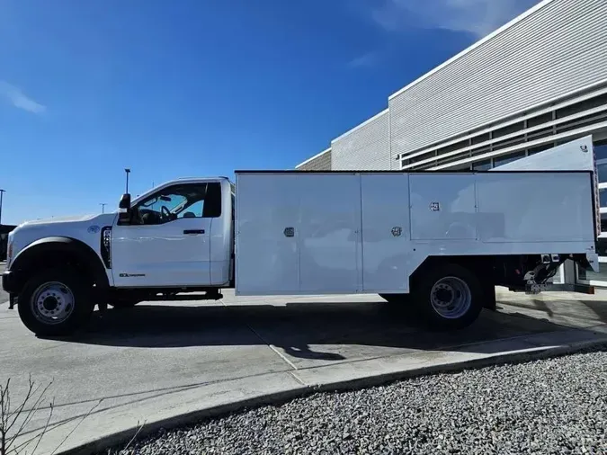 2024 Ford Super Duty F-550 DRW