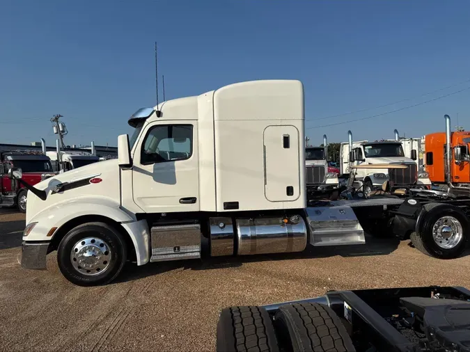 2023 Peterbilt 579