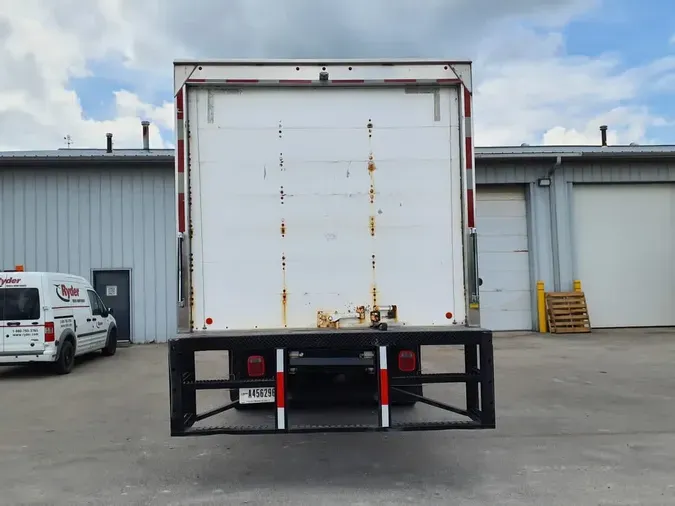 2019 FREIGHTLINER M2 106
