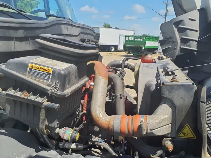 2019 NAVISTAR INTERNATIONAL 4300
