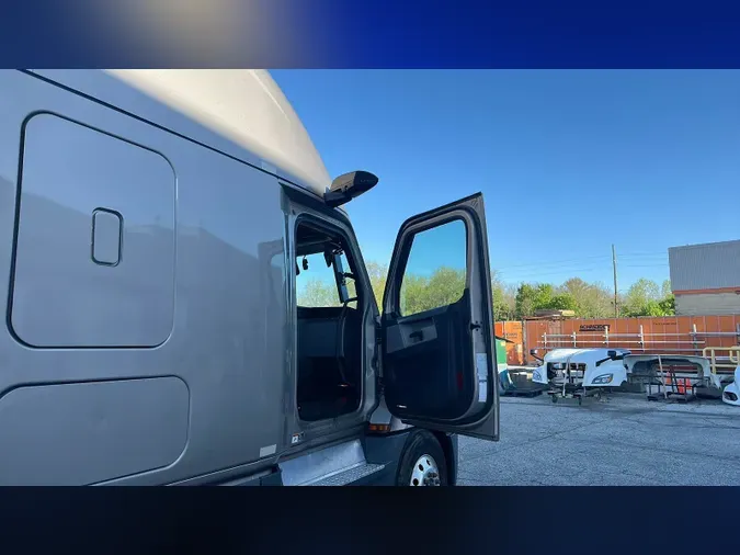 2022 Freightliner Cascadia