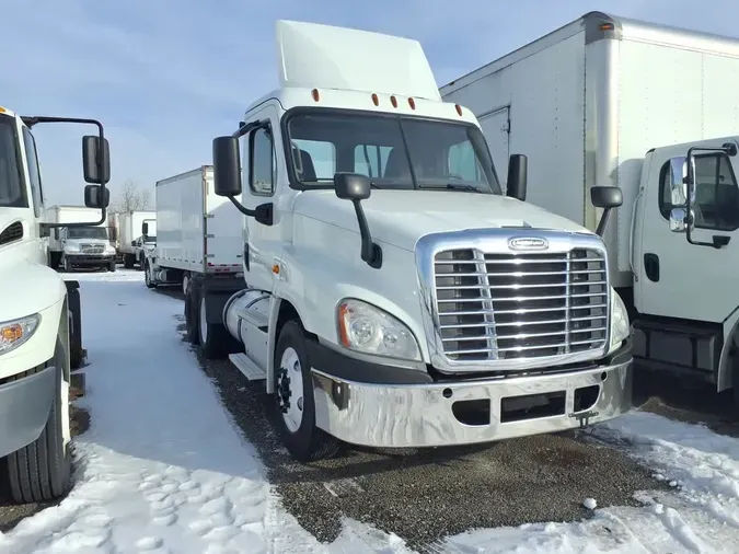 2019 FREIGHTLINER/MERCEDES CASCADIA 125