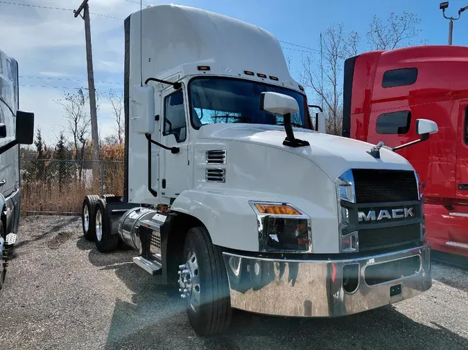 2023 MACK AN64T3f2e135921a181943db4b96f373e1e22