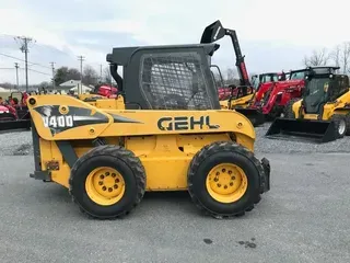 2016 GEHL V400