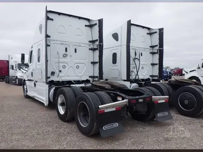 2024 FREIGHTLINER CASCADIA 126