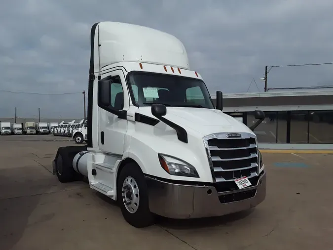 2019 FREIGHTLINER/MERCEDES NEW CASCADIA 116