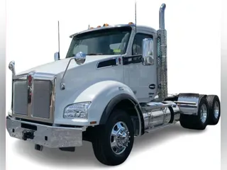 2026 Kenworth T880