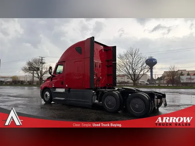 2023 FREIGHTLINER CA126
