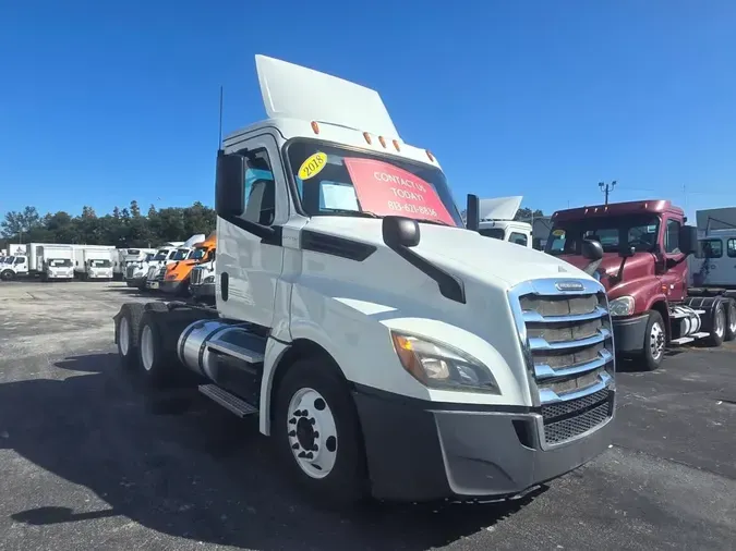 2018 FREIGHTLINER/MERCEDES NEW CASCADIA PX126643f3e3f8e4436eabff1493989536eb4f6